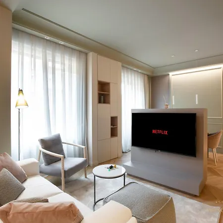 Franceschi - 50mt To Metro, Gem With Luxury Design, A-c, Panoramic View Apartament